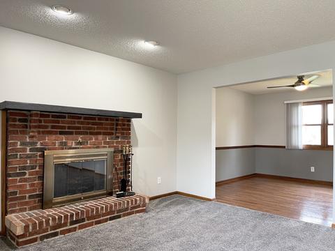 683 Woodstock Ln, Bourbonnais, IL 60914 photo 5