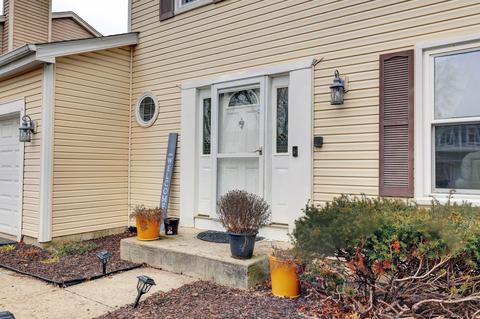 1180 Lexington Dr, Bartlett, IL 60103 photo 3