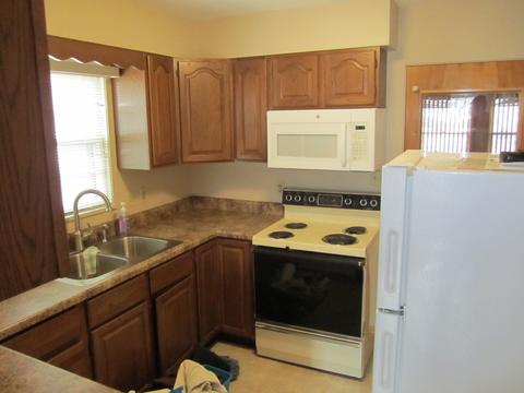 309 E Sunset Pl, Dekalb, IL 60115 photo 3