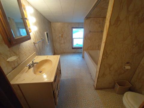 460 W 7th St, Pecatonica, IL 61063 photo 14