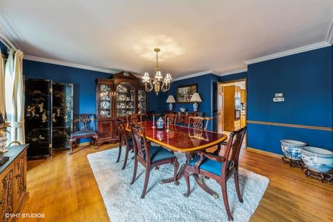 8648 Heather Dr, Burr Ridge, IL 60527 photo 16