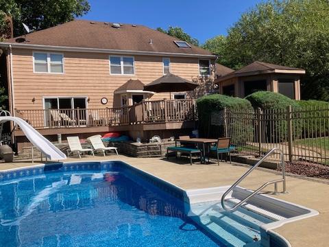 8648 Heather Dr, Burr Ridge, IL 60527 photo 8