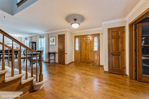 8648 Heather Dr, Burr Ridge, IL 60527 photo 11