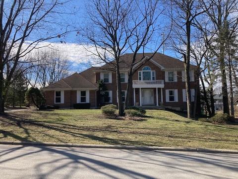 8648 Heather Dr, Burr Ridge, IL 60527 photo 1