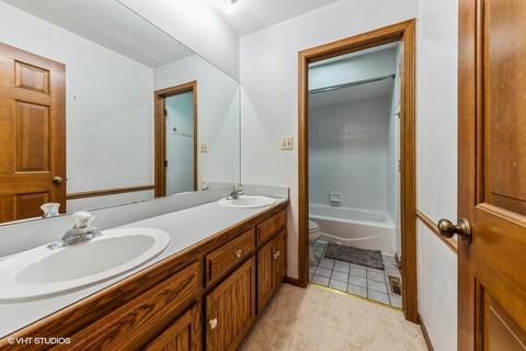 8648 Heather Dr, Burr Ridge, IL 60527 photo 26