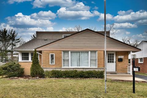 1043 E Algonquin Rd, Des Plaines, IL 60016 photo 1