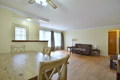 1043 E Algonquin Rd, Des Plaines, IL 60016 photo 4
