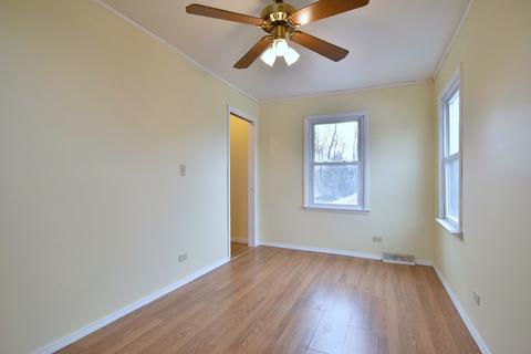 1043 E Algonquin Rd, Des Plaines, IL 60016 photo 16