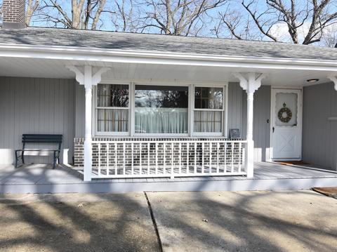 281 Williamsburg Dr, Bartlett, IL 60103 photo 2