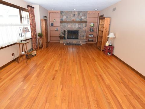 281 Williamsburg Dr, Bartlett, IL 60103 photo 3