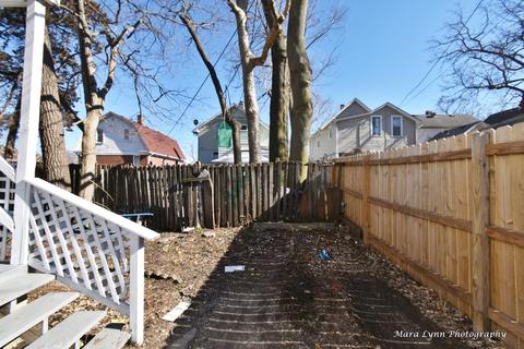 215 Bluff St, Aurora, IL 60505 photo 32