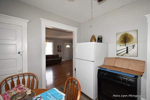 215 Bluff St, Aurora, IL 60505 photo 5