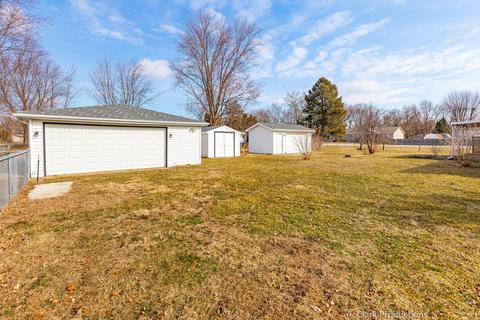 712 W Eureka St, Braidwood, IL 60408 photo 5