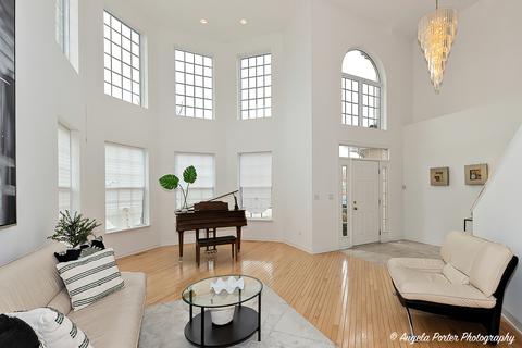 1340 Horizon Trl, Wheeling, IL 60090 photo 4