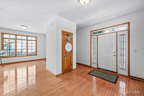 1490 Fox Path Ct, Hoffman Estates, IL 60192 photo 9