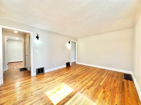 477 Sunset Dr, Elgin, IL 60123 photo 12