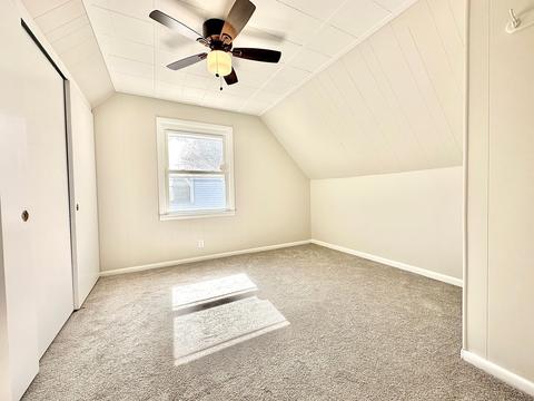 477 Sunset Dr, Elgin, IL 60123 photo 15