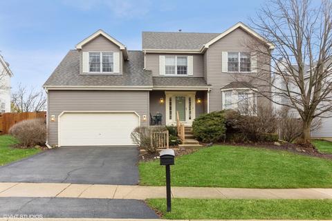 711 Cooper Ct E, Aurora, IL 60504 photo 1