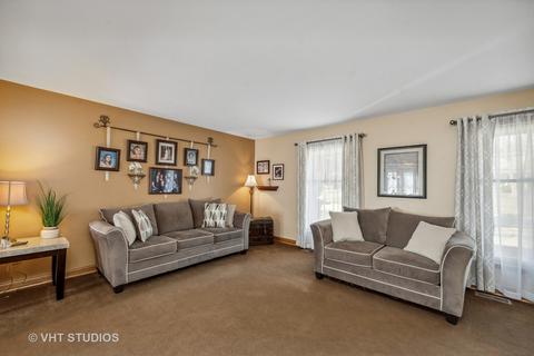 3401 W Lorient Dr, Mchenry, IL 60050 photo 2
