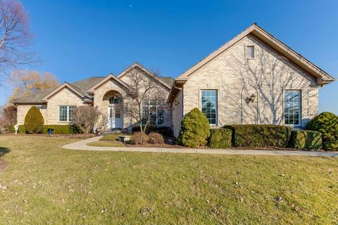 1489 Eagle Ridge Dr, Antioch, IL 60002 photo 2