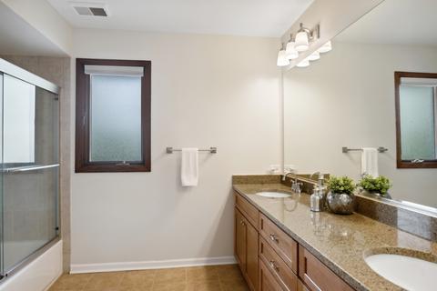 160 Rodgers Ct, Willowbrook, IL 60527 photo 24