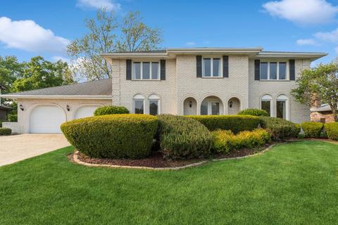 160 Rodgers Ct, Willowbrook, IL 60527 photo 2