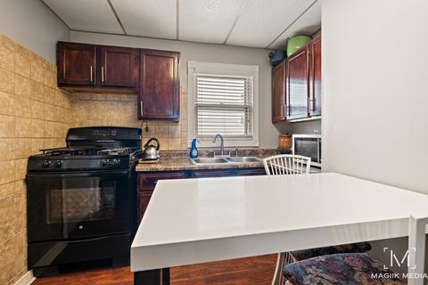 312 Stuart Ave, Aurora, IL 60505 photo 11