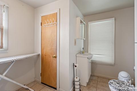 312 Stuart Ave, Aurora, IL 60505 photo 19