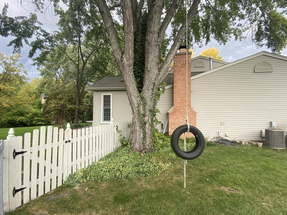  170 E Cedarwood Ct, Palatine, IL 60074 photo 24