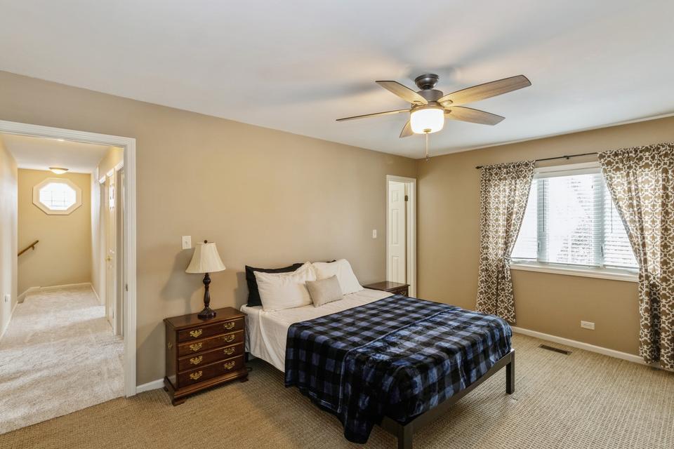  170 E Cedarwood Ct, Palatine, IL 60074 photo 11