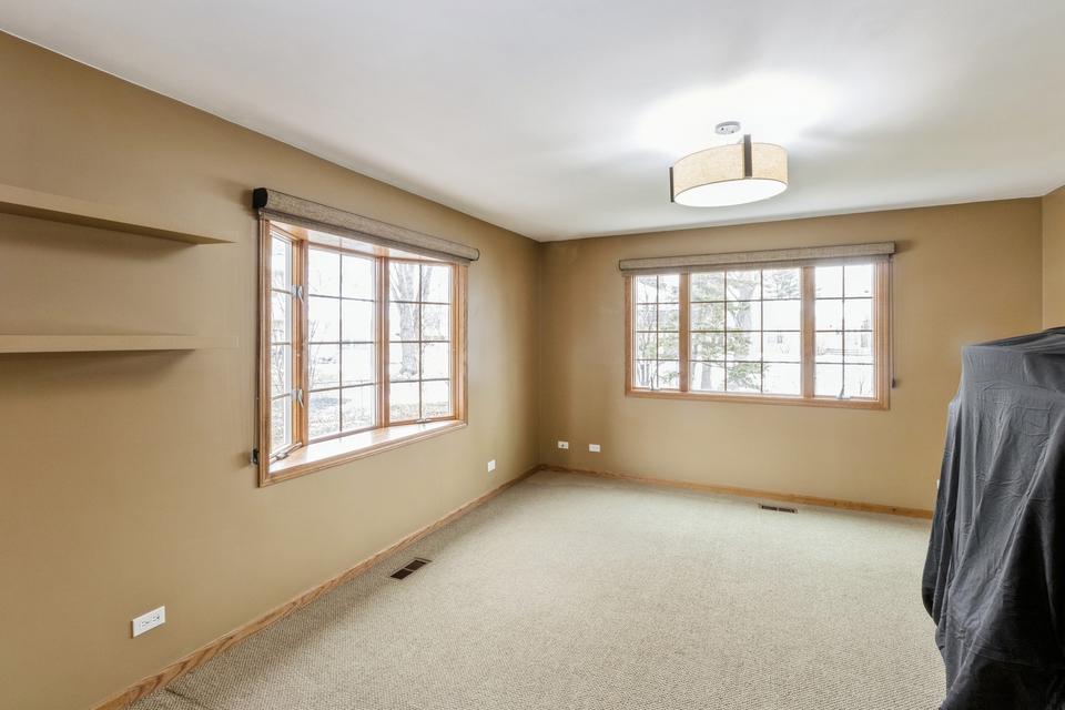  170 E Cedarwood Ct, Palatine, IL 60074 photo 8