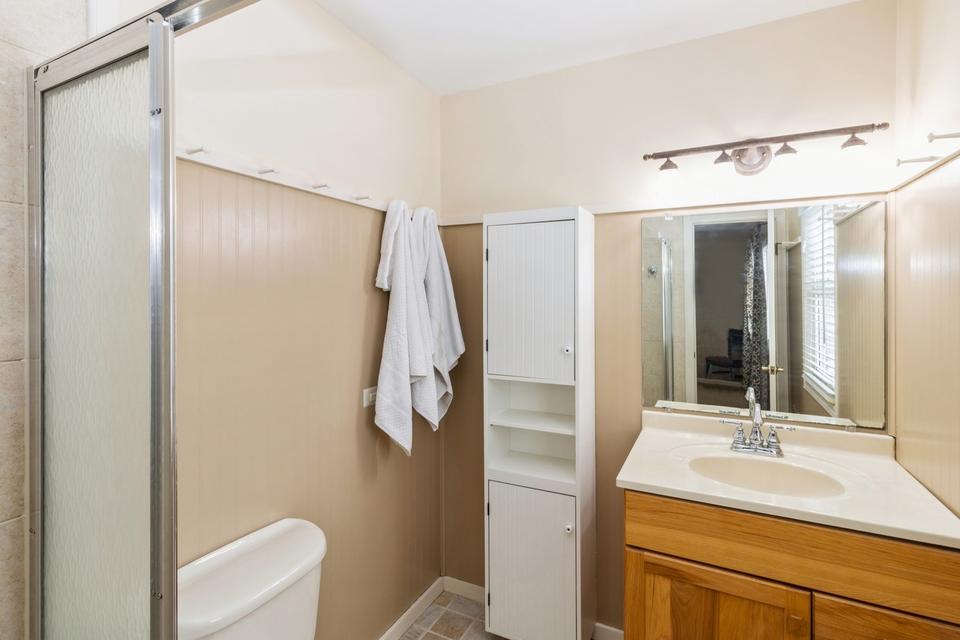  170 E Cedarwood Ct, Palatine, IL 60074 photo 12