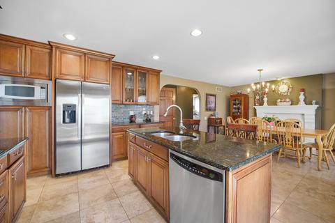 447 Smoketree Ln, Bartlett, IL 60103 photo 9