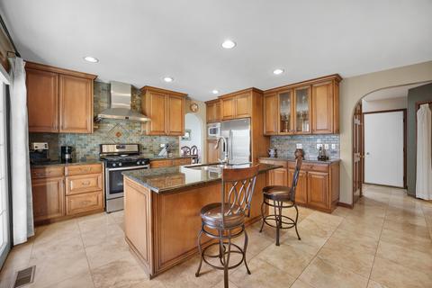 447 Smoketree Ln, Bartlett, IL 60103 photo 10