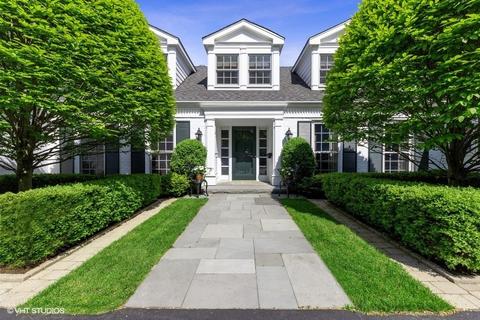 901 Hawthorne Pl, Lake Forest, IL 60045