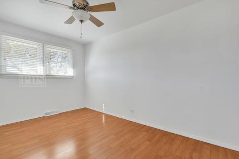 7740 S 78th Ct, Bridgeview, IL 60455 photo 14