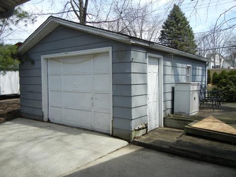 88 E Benton St, Oswego, IL 60543 photo 4