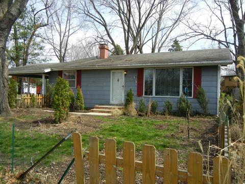 88 E Benton St, Oswego, IL 60543 photo 2
