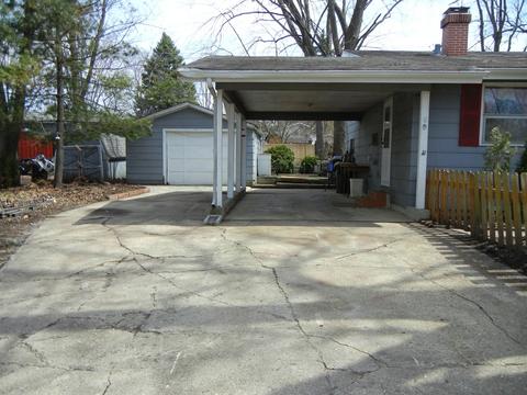 88 E Benton St, Oswego, IL 60543 photo 3
