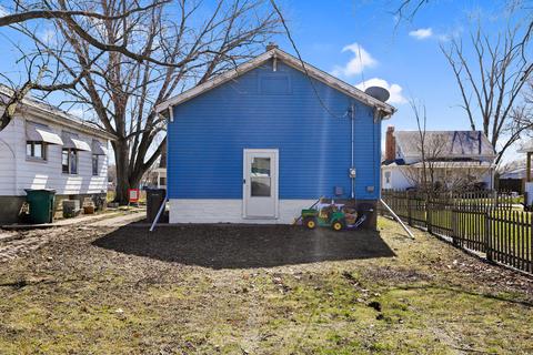807 E Webster St, Clinton, IL 61727 photo 6