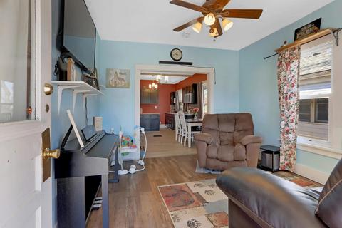 807 E Webster St, Clinton, IL 61727 photo 8