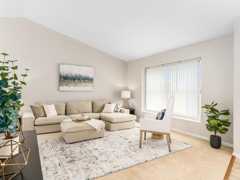 1561 Hinterlong Ln, Naperville, IL 60563 photo 3