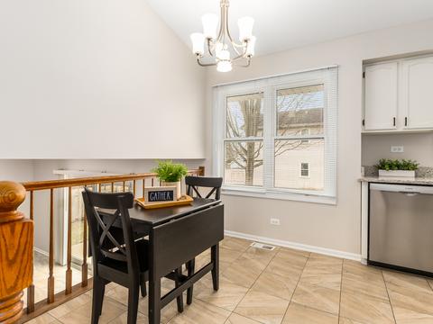 1561 Hinterlong Ln, Naperville, IL 60563 photo 11