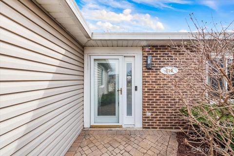 519 Heather Ln, Carol Stream, IL 60188 photo 4