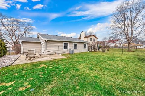 519 Heather Ln, Carol Stream, IL 60188 photo 27