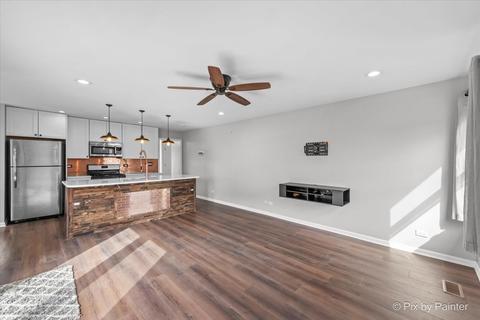519 Heather Ln, Carol Stream, IL 60188 photo 15