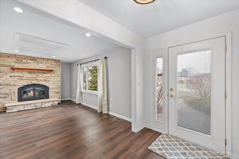 519 Heather Ln, Carol Stream, IL 60188 photo 5
