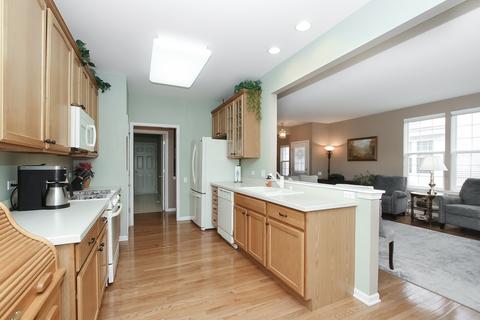 4091 Whitehall Ln, Algonquin, IL 60102 photo 12