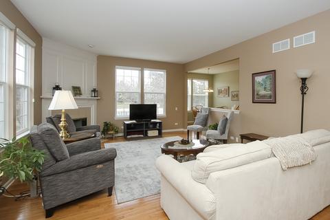 4091 Whitehall Ln, Algonquin, IL 60102 photo 6
