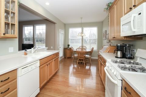 4091 Whitehall Ln, Algonquin, IL 60102 photo 10